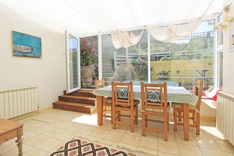 4 bedroom townhouse for sale, Le Bourgage, Alderney GY9