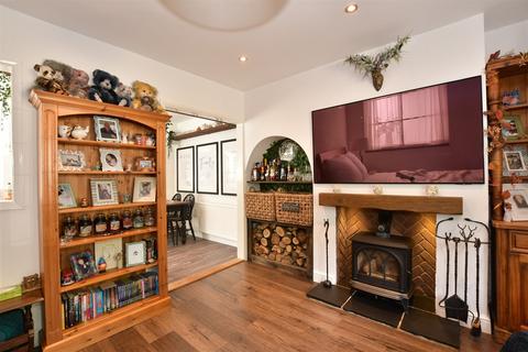 undefined, Snakes Hill, Navestockside, Brentwood, Essex
