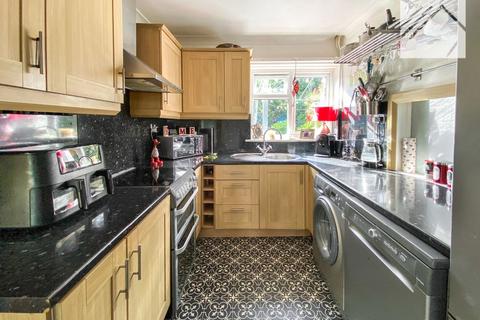 3 bedroom semi-detached house for sale, St. Agnes Drive, Canvey Island