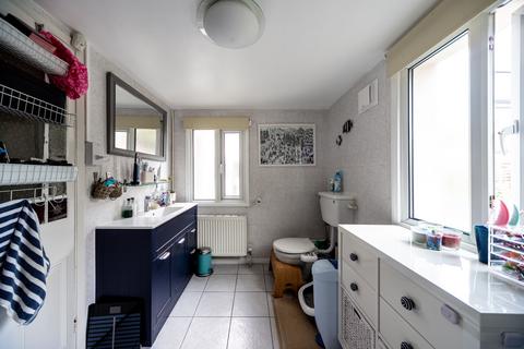 26 Canning Crescent, London, N22 5SR