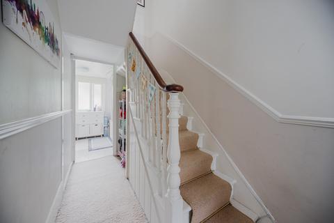26 Canning Crescent, London, N22 5SR