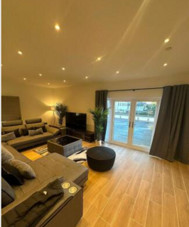 undefined, Avenir Court, Ballards Lane, London