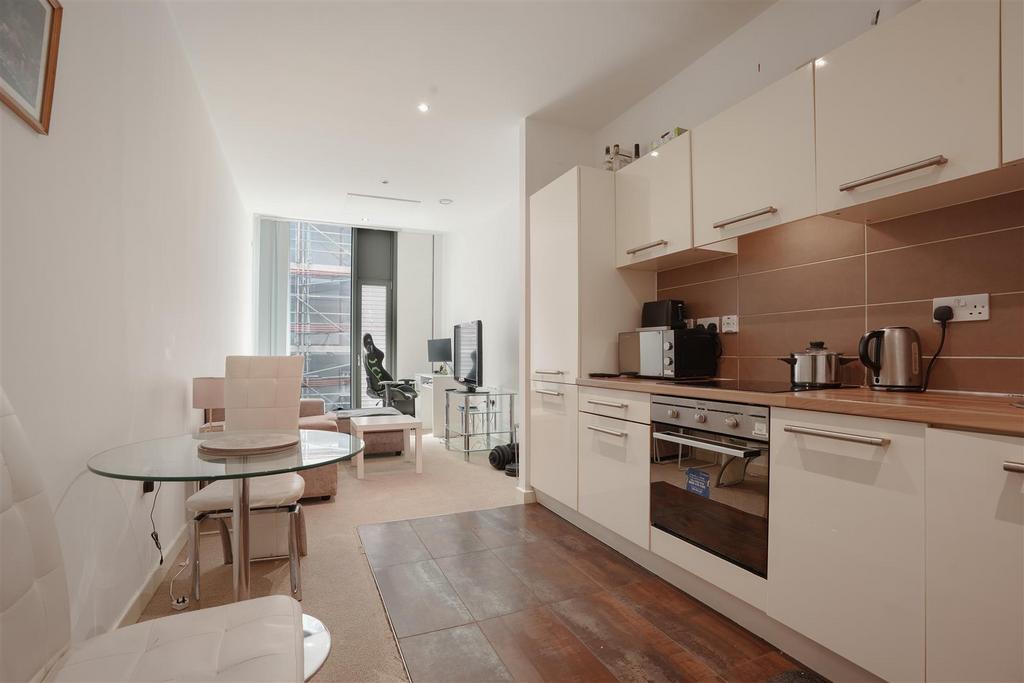 Kitchen/living room