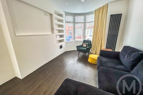 3 bedroom terraced house for sale, Gainsborough Road, Blackpool, FY1 4DZ