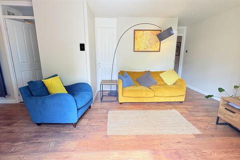 1 bedroom flat for sale, Wake Green Park, Birmingham B13