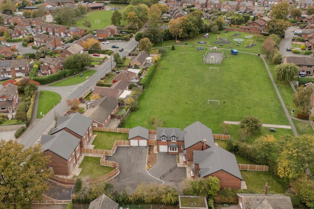 Drone Linnards Lane (1).jpg