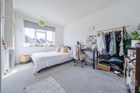 5 Grantley Road, Guildford, GU2 8BW