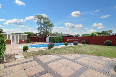 4 bedroom detached house for sale, Middle Road, Aylesbury