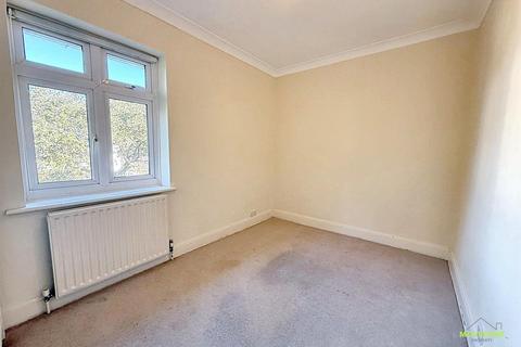 18 Madison Gardens, Bromley, BR2 0SJ