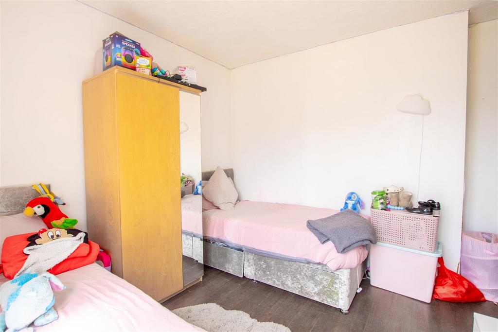 Bedroom.two-2.jpg