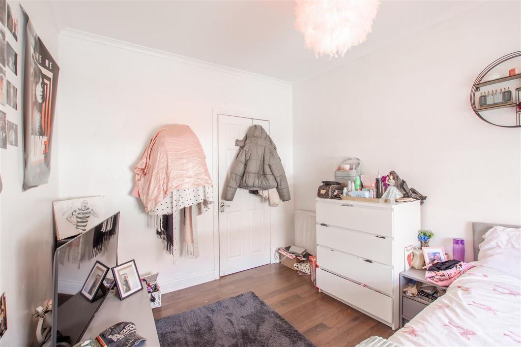 Bedroom.three.jpg