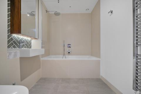 1 bedroom apartment to rent, City Road London EC1V