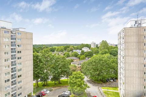 undefined, Tangley Grove, London, ., SW15 4EH