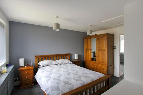 3 Imbert Close, New Romney, TN28 8XP