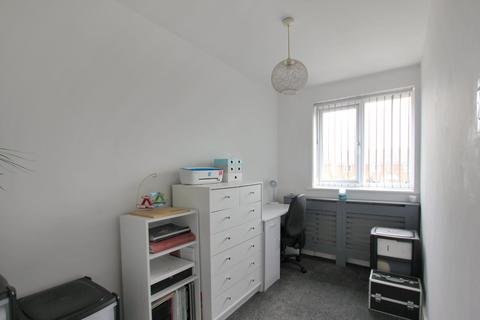 3 Imbert Close, New Romney, TN28 8XP