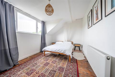1 De Lacy Mount, Leeds, LS5 3JF