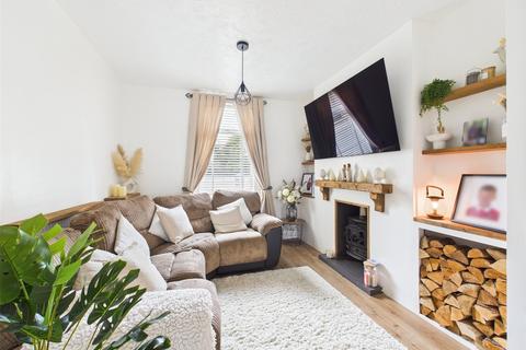 50 Alma Place, Gloucester, GL1 5PX