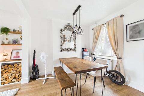 50 Alma Place, Gloucester, GL1 5PX
