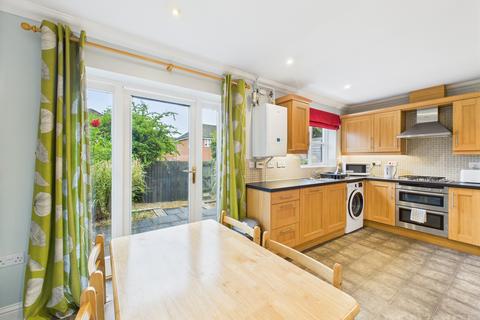 3 bedroom terraced house to rent, Cotton Lane, Bury St Edmunds, IP33
