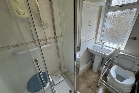 2 bedroom terraced house for sale, Foster Road, Ingrow, Keighley, BD21 1BD