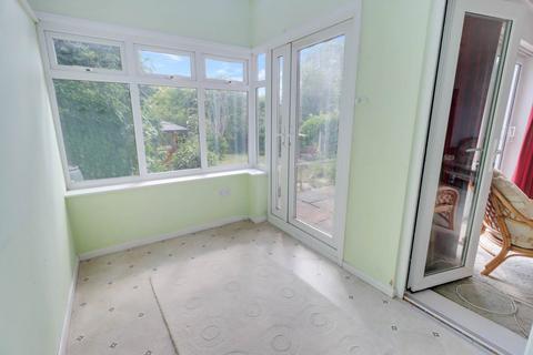 undefined, Silverdale Road, Earley