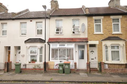 25 Holness Road, London, E15 4EN