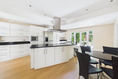 4 bedroom detached house for sale, Stable Lane, Seer Green, Beaconsfield, Buckinghamshire, HP9