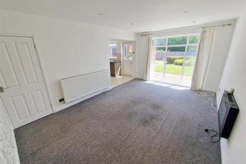 33 Avon Drive, Crewe, CW1 5NJ