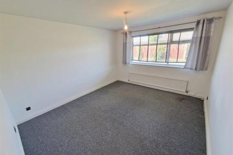 33 Avon Drive, Crewe, CW1 5NJ