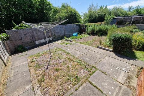 33 Avon Drive, Crewe, CW1 5NJ