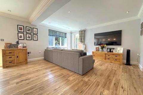 7 Chisholm Close, Wootton, Northampton, NN4 6JN