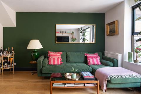 undefined, Century Yard II, Century Yard, London SE23