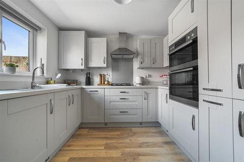3 bedroom house for sale, Storeys Road, Brantham