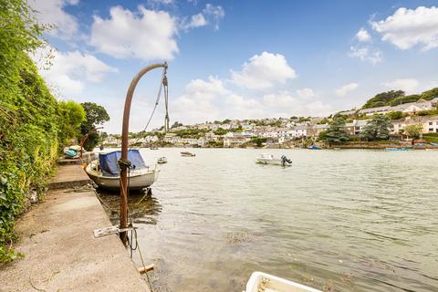 undefined, Pillory Hill, Noss Mayo
