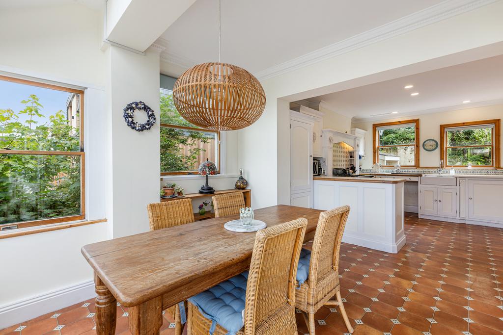 A53 - Greystones, Noss Mayo - 250623