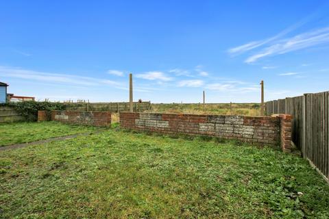 57 Leonard Road, Greatstone, New Romney, TN28 8RX