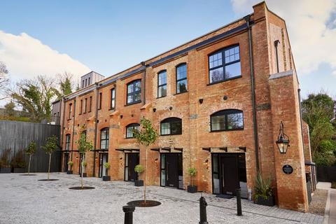 2 bedroom maisonette for sale, The Armstrong Apartments, London Road, St. Albans, Hertfordshire, AL1