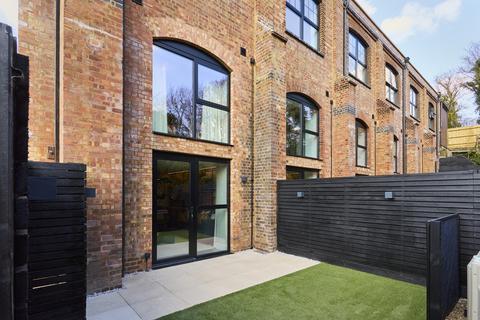 2 bedroom maisonette for sale, The Armstrong Apartments, London Road, St. Albans, Hertfordshire, AL1