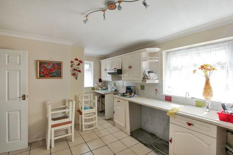 7 Mabledon Close, New Romney, TN28 8HT