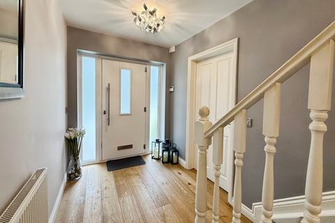 4 bedroom detached house for sale, Stirchley Road, Telford TF3