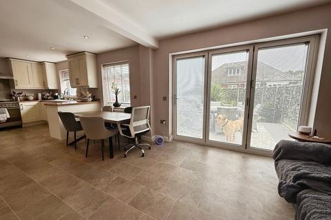 4 bedroom detached house for sale, Stirchley Road, Telford TF3