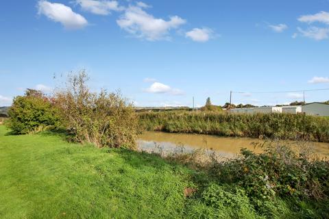 82 Brockman Crescent, Dymchurch, Romney Marsh, TN29 0UA