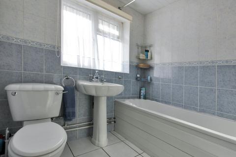 82 Brockman Crescent, Dymchurch, Romney Marsh, TN29 0UA
