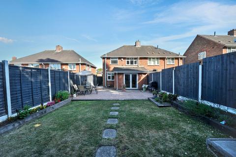 26 Laburnum Road, Lanesfield, Wolverhampton, WV4 6PF