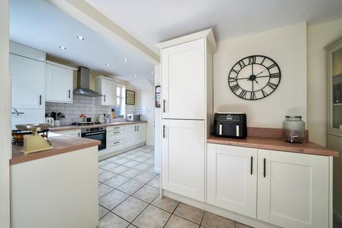 26 Laburnum Road, Lanesfield, Wolverhampton, WV4 6PF