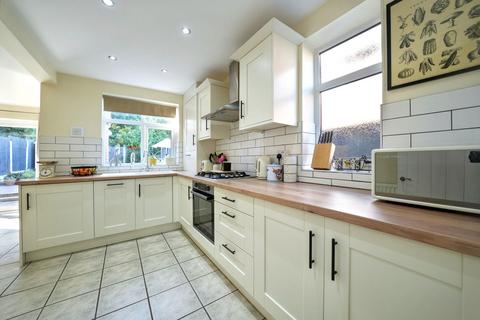 26 Laburnum Road, Lanesfield, Wolverhampton, WV4 6PF