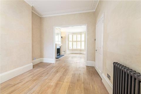 5 bedroom terraced house for sale, Limburg Road, London, SW11