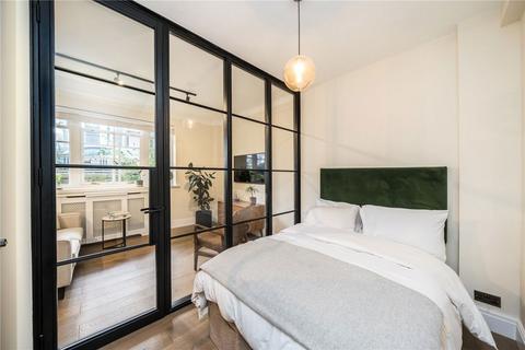 1 bedroom flat for sale, Vicarage Court, London W8