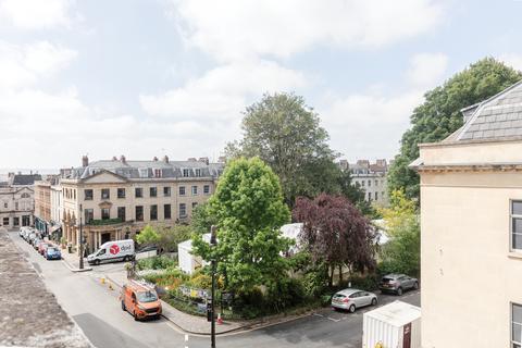 Flat 3, 32 The Mall, Clifton, Bristol, BS8 4DS