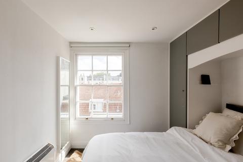 Flat 3, 32 The Mall, Clifton, Bristol, BS8 4DS